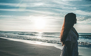 奢侈品爆增！她暑假打工竟是被包養