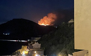 軍方否認操演釀禍　西引島火燒山