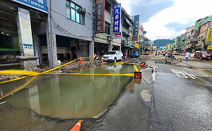 新北鶯歌自來水管線破管搶修 10處臨時供水站供民眾取水