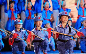 「再教育」台灣人？ 矢板明夫：中國愛國主義教育就是編造謊言、仇恨他人和個人崇拜