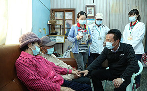 選戰點將錄6-3》首創全國管路安心計畫 翁章梁：推動到宅訓練外籍看護工