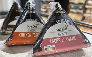 上面印的是韓文啦! 日媒大烏龍 宣傳日本飯團熱銷德國 照片上卻是韓國貨