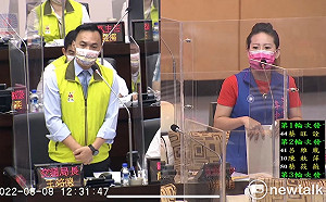 年補助4億公車竟漏雨成露天公車 藍軍要求今年全面汰舊換新