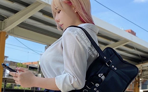 屁股吃布怎麼辦？泥泥學姊仿動漫經典情節