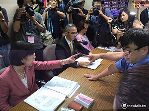 同性婚公聽會遭打槍 廖國棟與尤美女對嗆