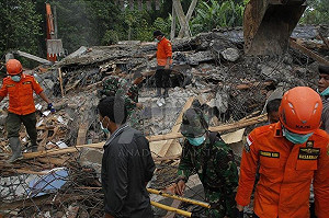 印尼亞齊6.5強震 罹難者增至97人救出4人