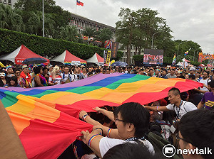 性別團體聲明：同性伴侶法不是真正的平等