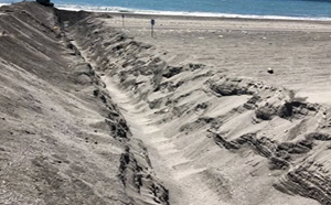 打卡秘境南澳神秘沙灘竟現壕溝？國產署：軟性封閉阻沙灘車進入