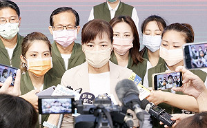 林耕仁訪楊文科談大新竹輕軌 沈慧虹批雙標：選前反對、選後轉彎