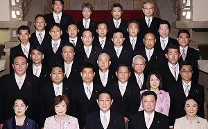 岸田文雄內閣「有30人與統一教有接觸！」官員避答稱不知情