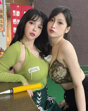 巨乳辣模同框暗黑李毓芬！自爆「想脫單」 粉絲暴動：選我