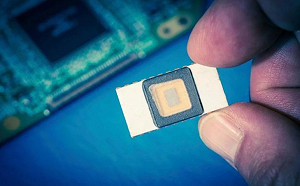 中美晶片戰! 台灣受波及 對中出口晶片製造設備連續第 10 個月下降