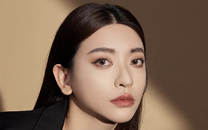 網紅劉芒「親中」？一句「台灣地區」引發網路熱戰