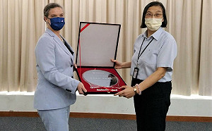 AIT處長孫曉雅與環球晶董座徐秀蘭會面 環球晶德州新廠「11月動土」