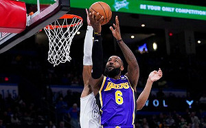 湖人補強尚未到位　LBJ為何先續約?