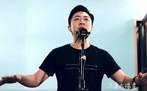 自唱畫面引淚目！艾成創作曲履被拒