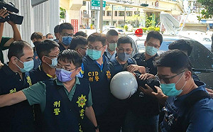 要命9秒鐘！台南殺警案還原現場「逃亡17小時」換6交通工具開6槍過程曝