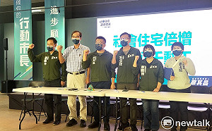 公布社宅政策 蔡其昌批盧秀燕「寧可把地賣給大財團」