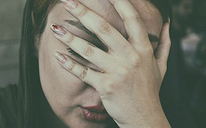 4營養素穩情緒！憂鬱症6致病因素曝