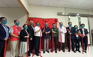 中榮遠距健康照護中心揭幕 蔡其昌：讓市民健康得到更好照顧