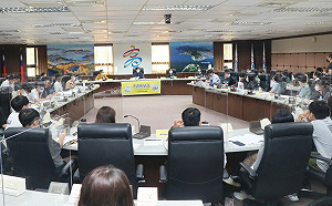 「市政有學聲」論壇  陳其邁與50位高中生對談分享