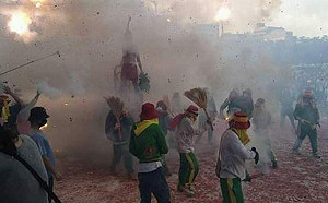 嘉市「炸寒單」初體驗震撼爆表 李俊俋和黃敏惠首度同台