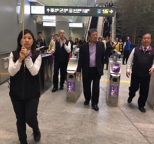 試乘機捷 新北桃園議長好評一致