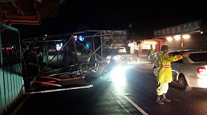 淡水輕軌再度發生鷹架倒塌意外