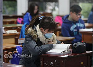 國文作文英語作答 大考中心：零分再多扣1級分