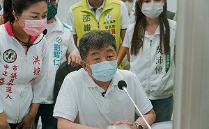 才酸蔣萬安有權力不會用 陳時中今又批評蔣「把自己做小了」