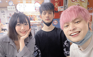 尊翻出小玉童年黑歷史！警察插畫竟成「預知未來」？