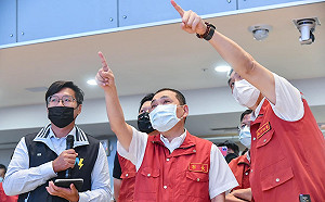 新北市災變一級開設！瑞芳.平溪.雙溪.貢寮區今停班停課 紅黃線開放停車