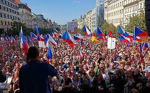 俄斷供 捷克7萬人抗議能源價格高漲 「布拉格之秋」德國會是下一個？