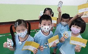 高雄社區BA.5疫情升溫  嬰幼完成2劑接種送人氣貼紙