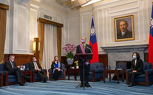 肯定拜登對台軍售！蓬佩奧：還不夠 再籲外交承認