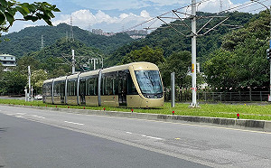 假的！？陳乃瑜爆安坑輕軌花公帑掛假標示牌 為了侯友宜來視察