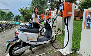 全國第一！快充式共享電動機車駛進暨大