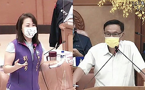 新北議員劉美芳籲警方增添電擊器  市警局長：中央已編3千萬預算