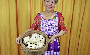 86歲姜淑蘭做棗發饅頭 祝新北空軍三重一村進駐者早發財