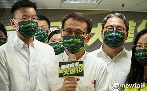 鄭寶清酸民調是為宣傳廣告用 鄭運鵬：民調反應的是這段時間的努力成果