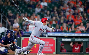 (影)確認過眼神！大谷單手開轟好神