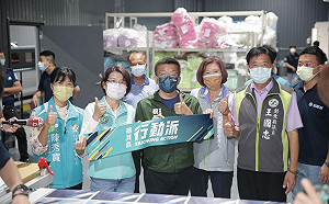 合體黃秀芳出席企業座談會 蔡其昌自嘲「卡歹命」