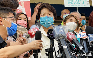 陳時中搶攻選票 黃珊珊酸：不認為免治馬桶、盜圖可獲年輕人支持