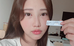 咪妃產後1個月確診！心繫愛女曝2症狀