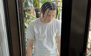 聖結石得罪老婆罰跪！百字道歉文網笑翻：活該