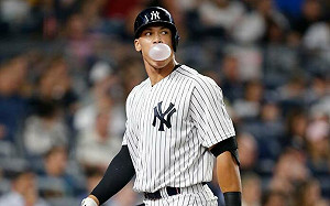 他是地球人嗎?法官成聯盟打擊9冠王