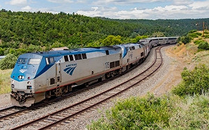 美國鐵路恐迎30年來首次「全國性」罷工！預估每天損失600億 加劇通膨