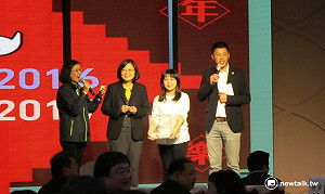 民進黨尾牙  小英冷笑話：房東別漲房租