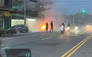 地震影響？台東加油站油槽不明原因外溢氣爆 未波及民宅無傷亡