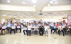 上百里長相挺士氣大振  柯志恩：做得比民進黨更好！